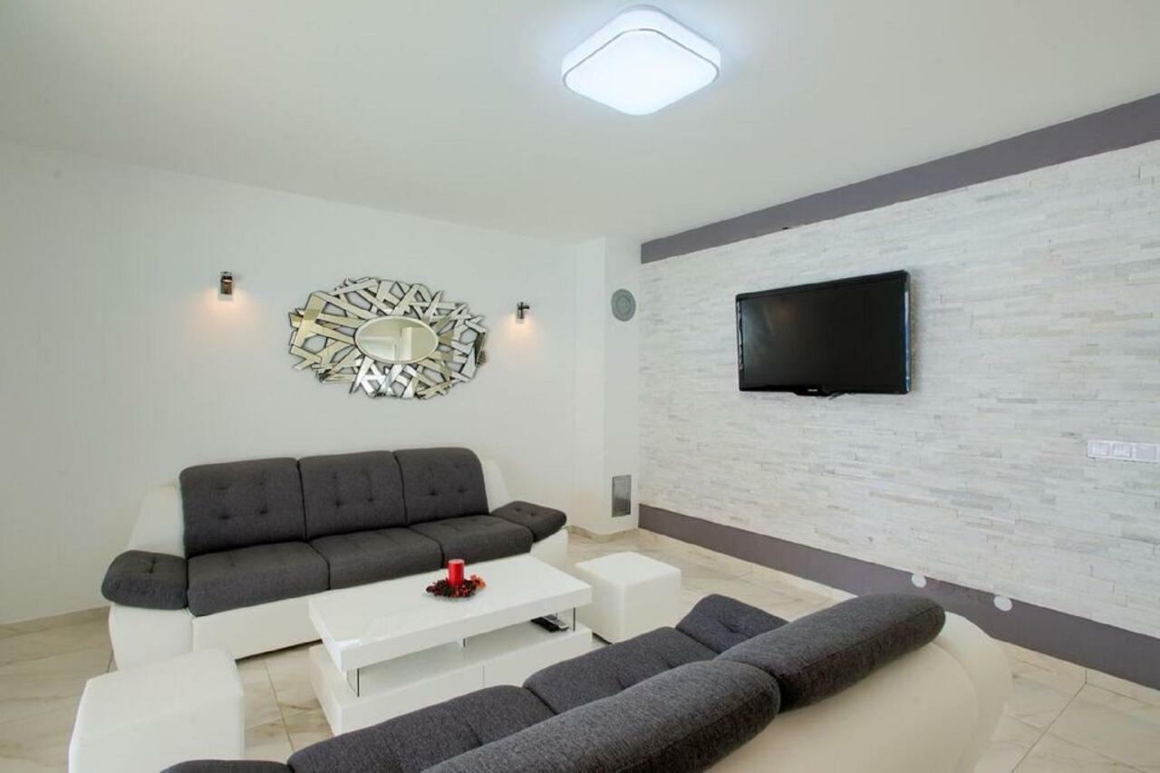 Villa Sanja Plovanija Экстерьер фото